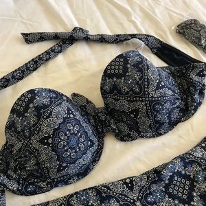 Bikini swimsuit 👙